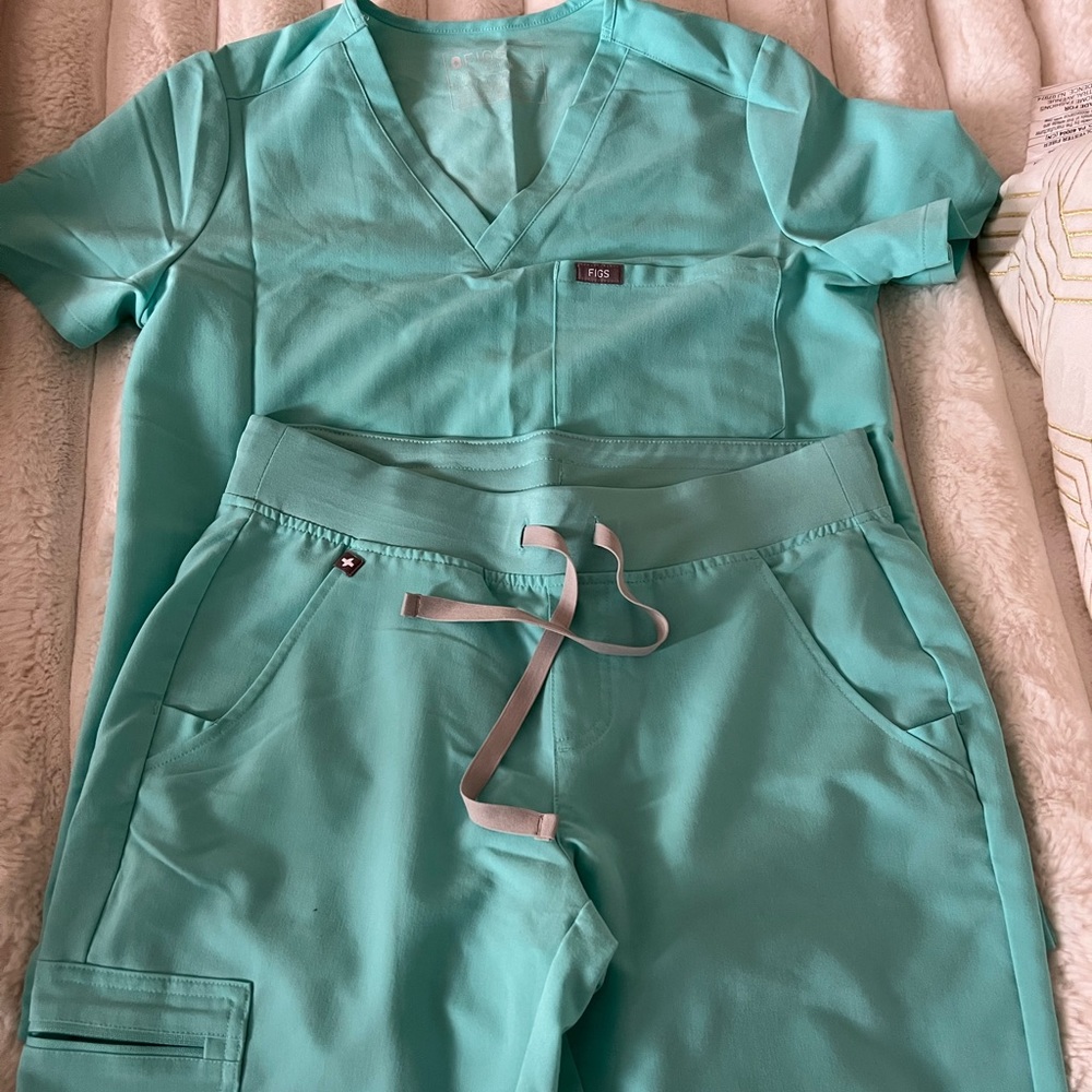 Fresh aqua scrub set